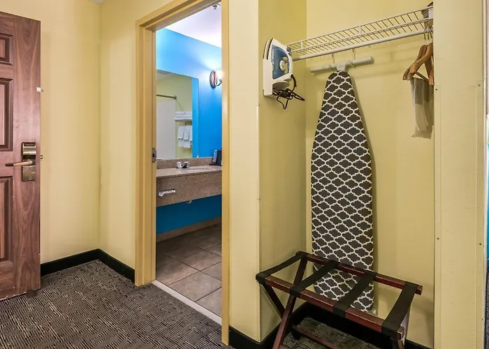 Wildwood Inn